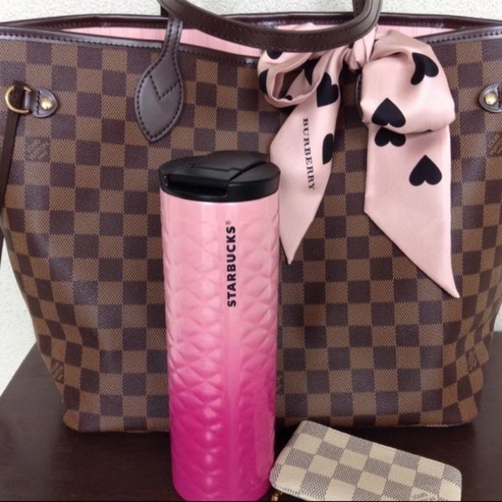 Meet your Posher, Elisa